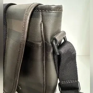 Burberry outlet computer bag